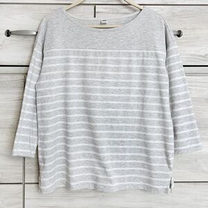 Old Navy Grey & White Stripe 3/4 Sleeve Top